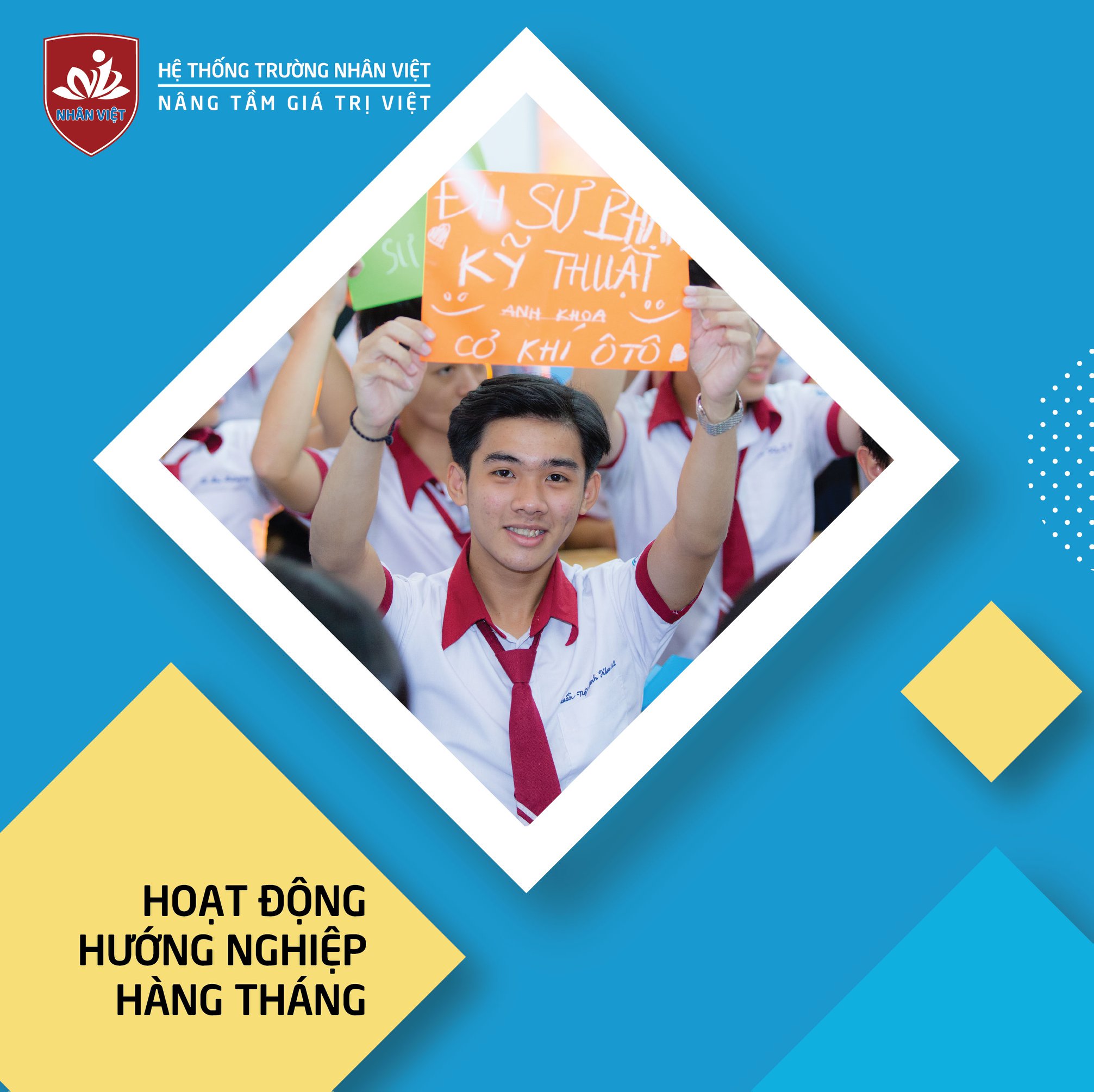 Nhân Việt Highschool học chương trình tin học quốc tế MOS